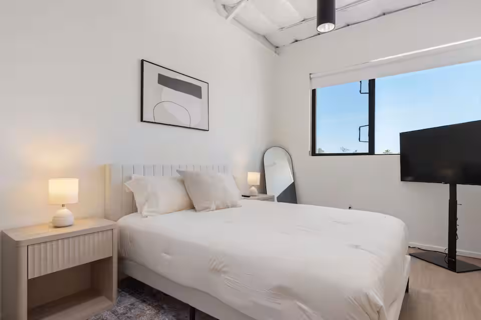 Sunlit Modern Studio 2